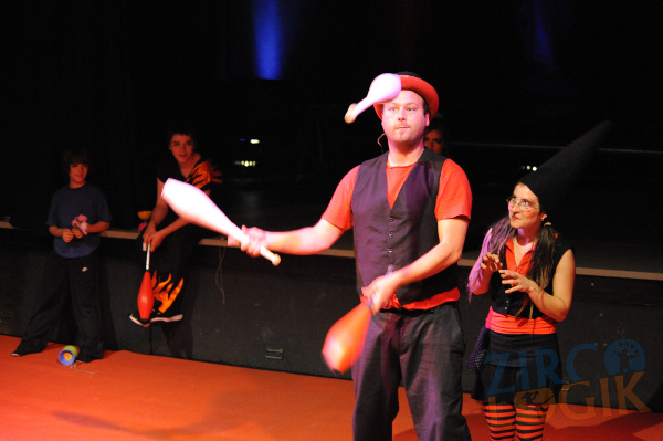juggle-5