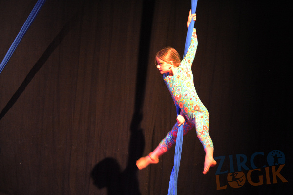 ribbon-2